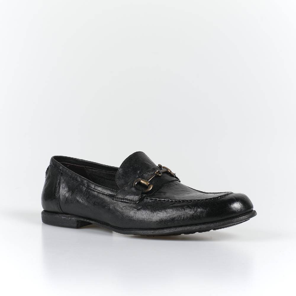 Le Ruemarcel AKI 62 2025