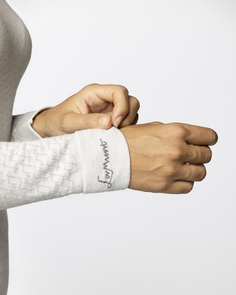Lamunt ALICE BASELAYER MAGLIA IN CASHMERE MANICHE LUNGHE Acquista Ora