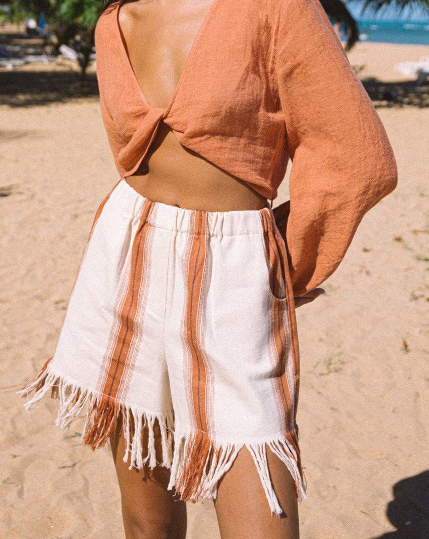 Manebí Cotton Silk Blend Bora Bora Shorts - Eggnog \u0026 Rust Stripes \u0026 Fringes Pezzi Unici
