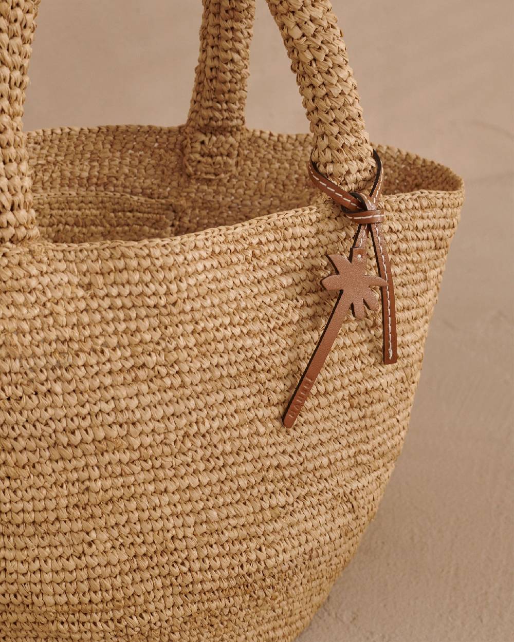 Manebí Raffia Summer Bag Medium - Palm Leather Tag Tan Italy