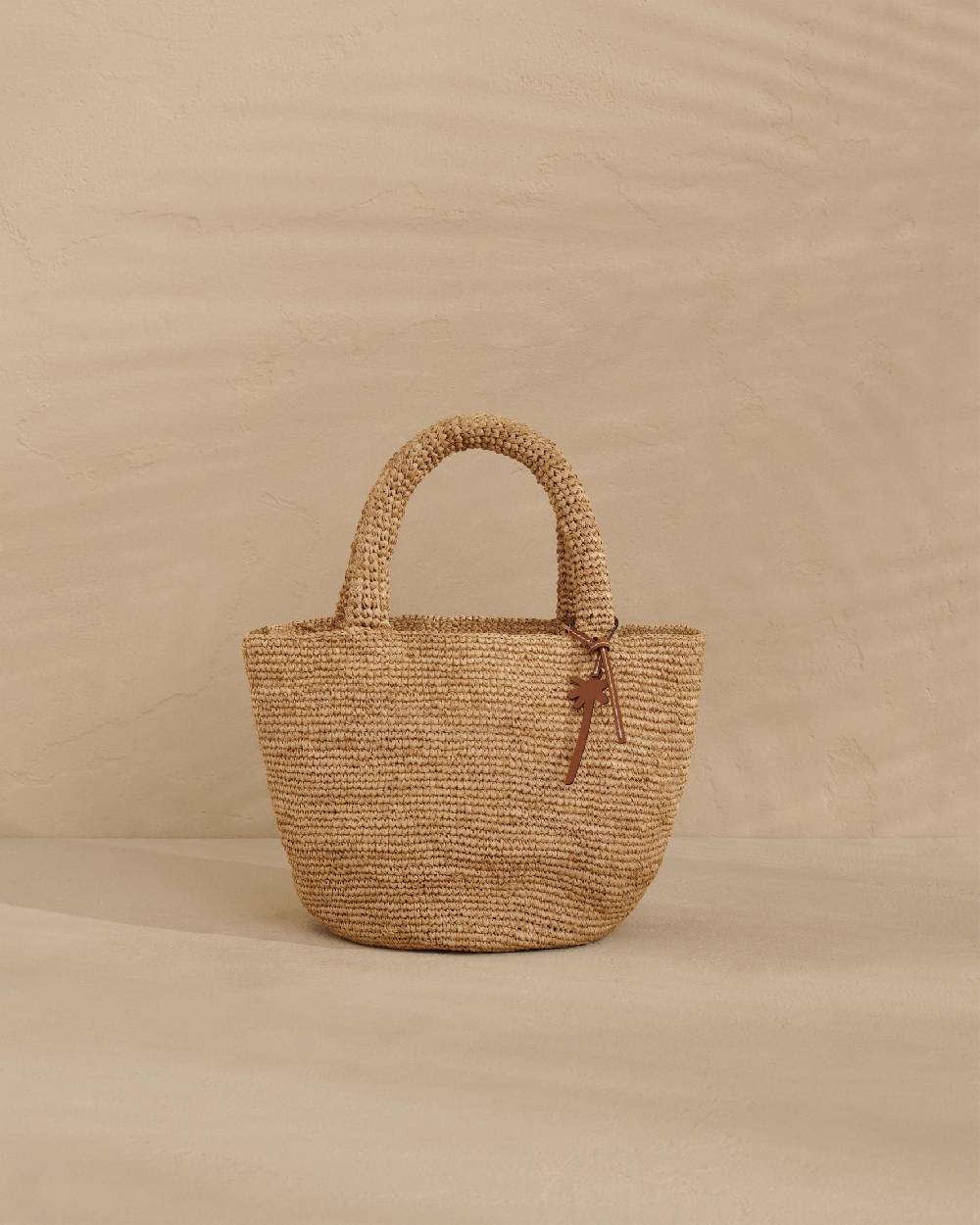 Manebí Raffia Summer Bag Medium - Palm Leather Tag Tan Italy