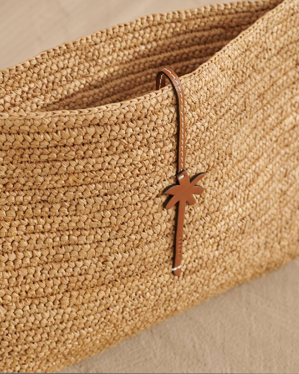 Manebí Raffia Clutch - Leather Palm Tan Pezzi Unici