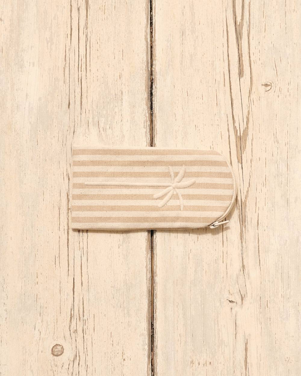 Manebí Canvas Sunglasses Case - Portofino White \u0026 Beige Stripes Grandi sconti