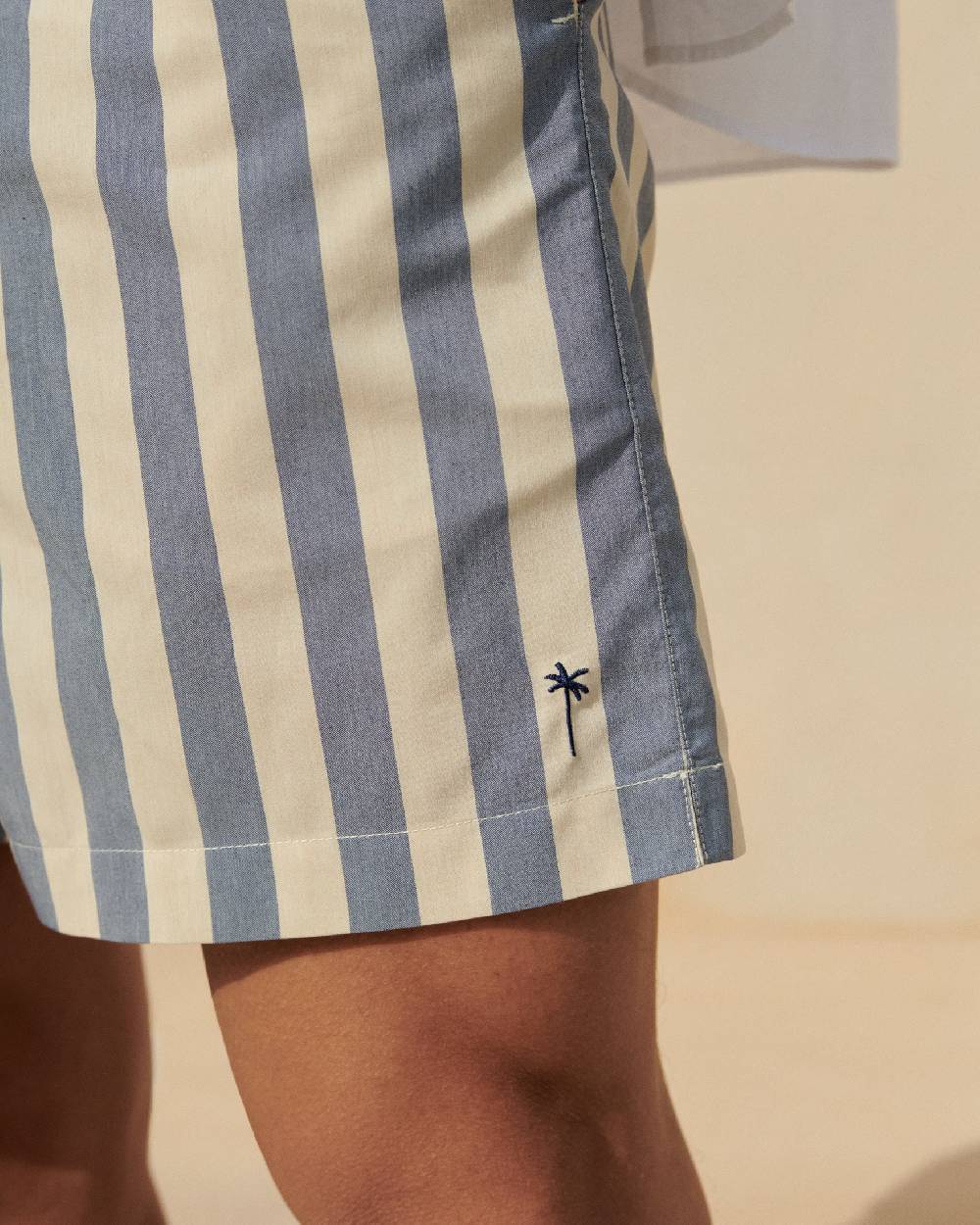 Manebí Printed Macro Stripes Swim Shorts - Navy Blue Macro Stripes Super sconto