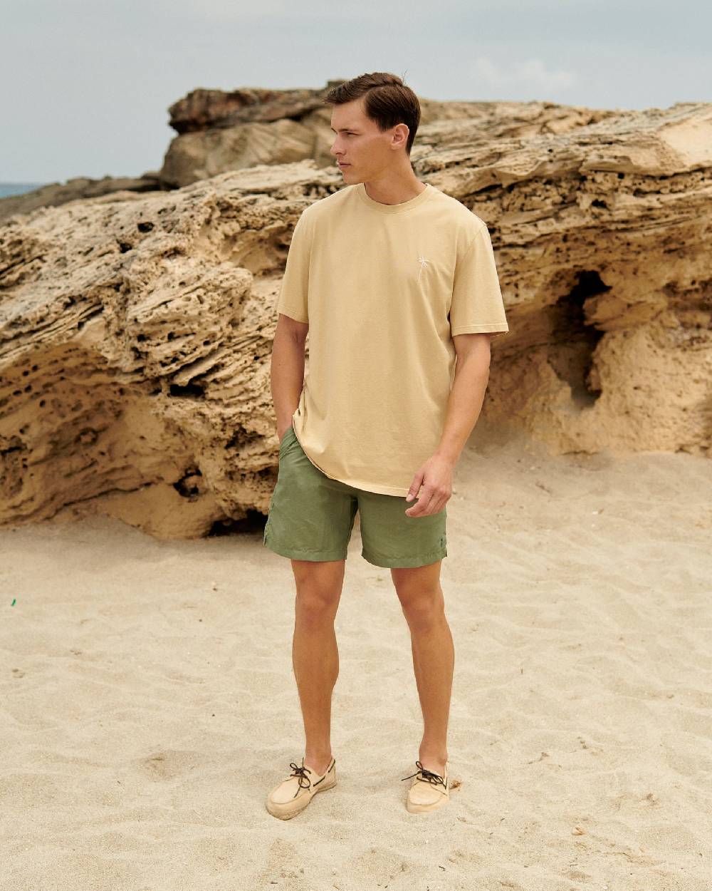Manebí Solid Color Swim Shorts - Stone Washed Faded Kaki Green 50% di sconto con spedizione gratuita
