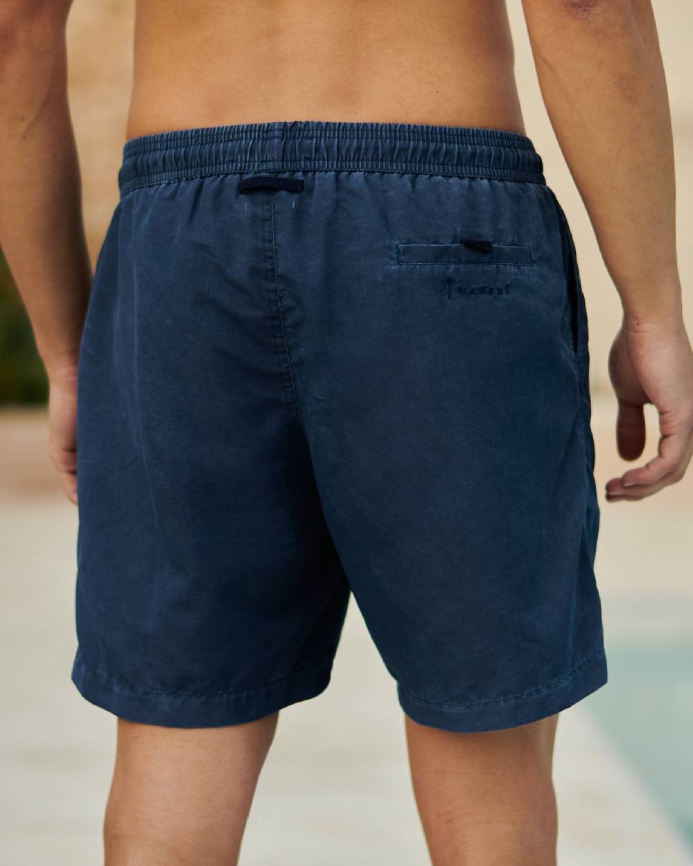 Manebí Solid Color Swim Shorts - Stone Washed Faded Navy Blue Trasporto libero internazionale