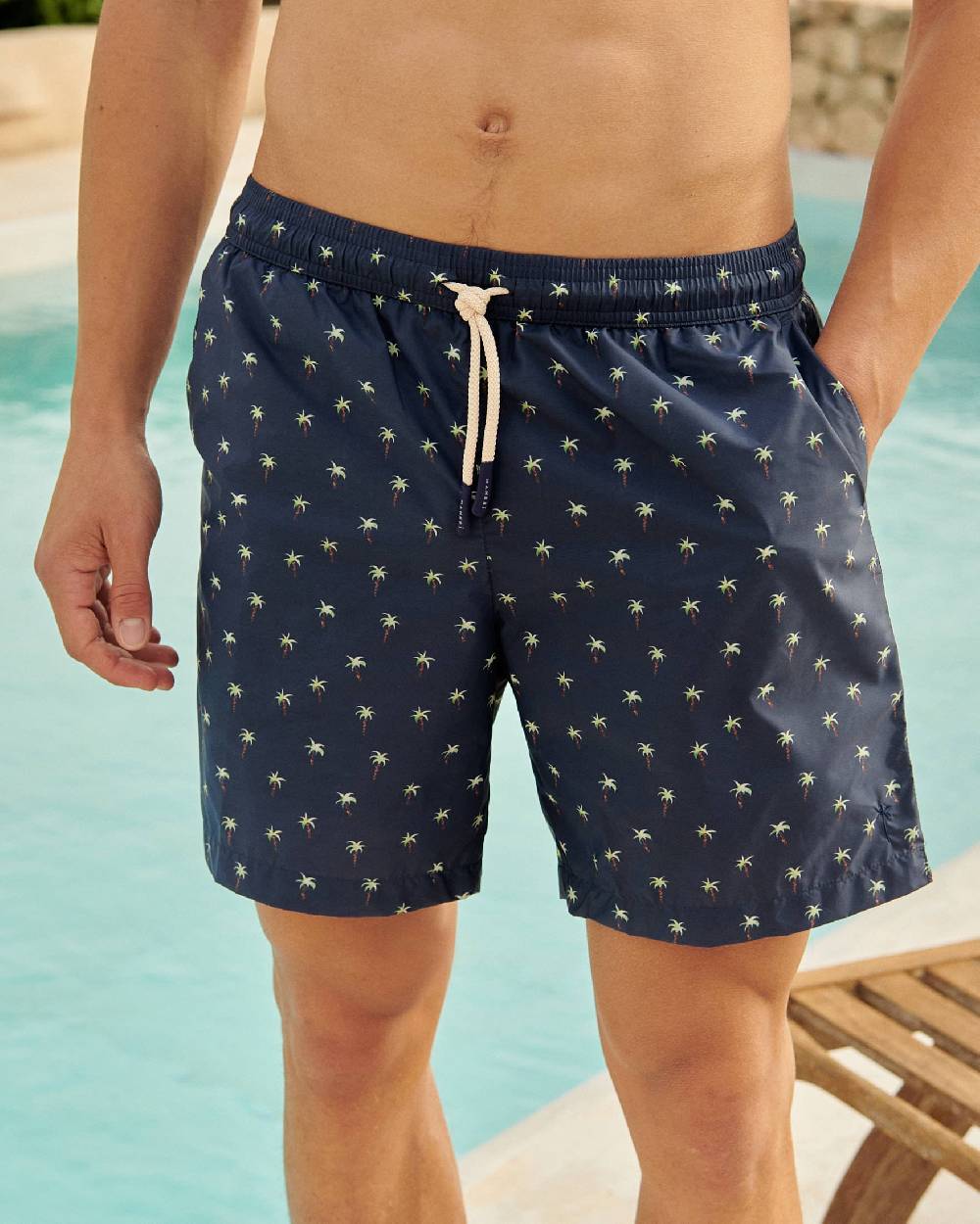 Manebí Printed Palms Swim Shorts - Recycled Ultra Light Blue Palms Watercolors 50% di sconto per tempo limitato