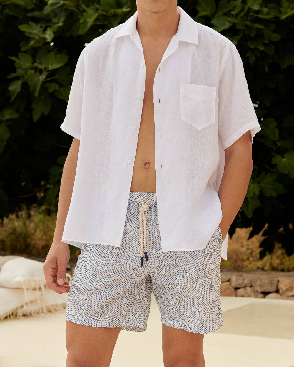 Manebí Printed Radial Triangles Swim Shorts - Recycled Ultra Light White \u0026 Triangles Sconti questo mese