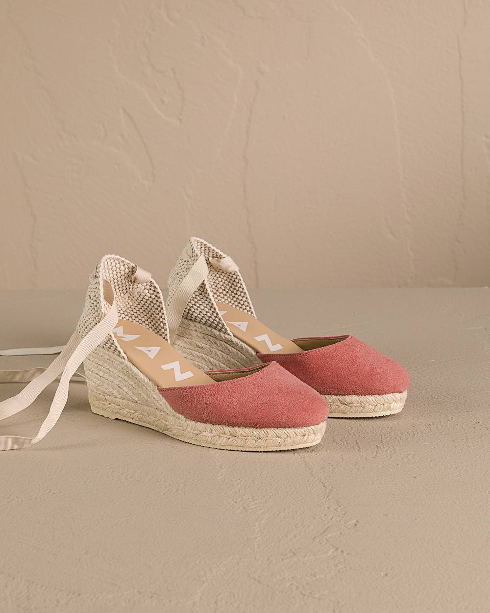 Manebí Soft Suede Low Wedge Espadrilles - Terracotta Spedizione Gratuita