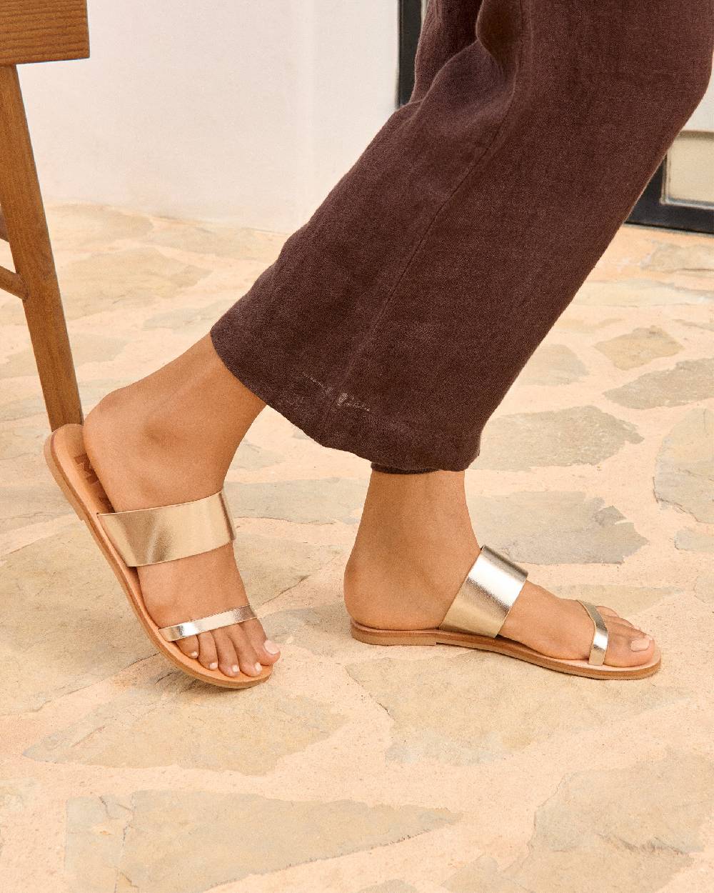 Manebí Leather Two Bands Sandals - Platinum Saldi