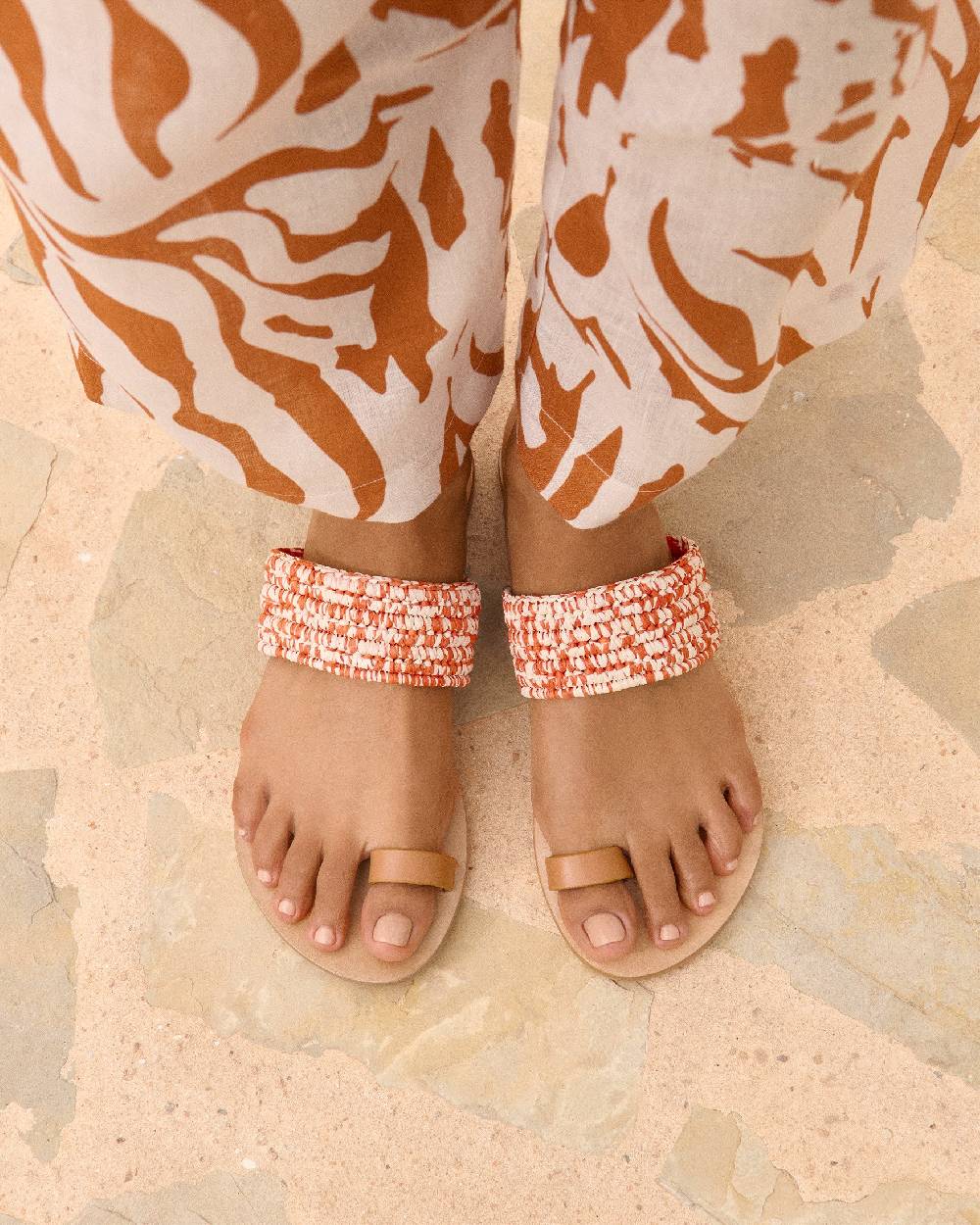 Manebí Raffia \u0026 Leather|Toe Ring Sandals - Orange Rust \u0026 Natural Mélange I Più Venduti