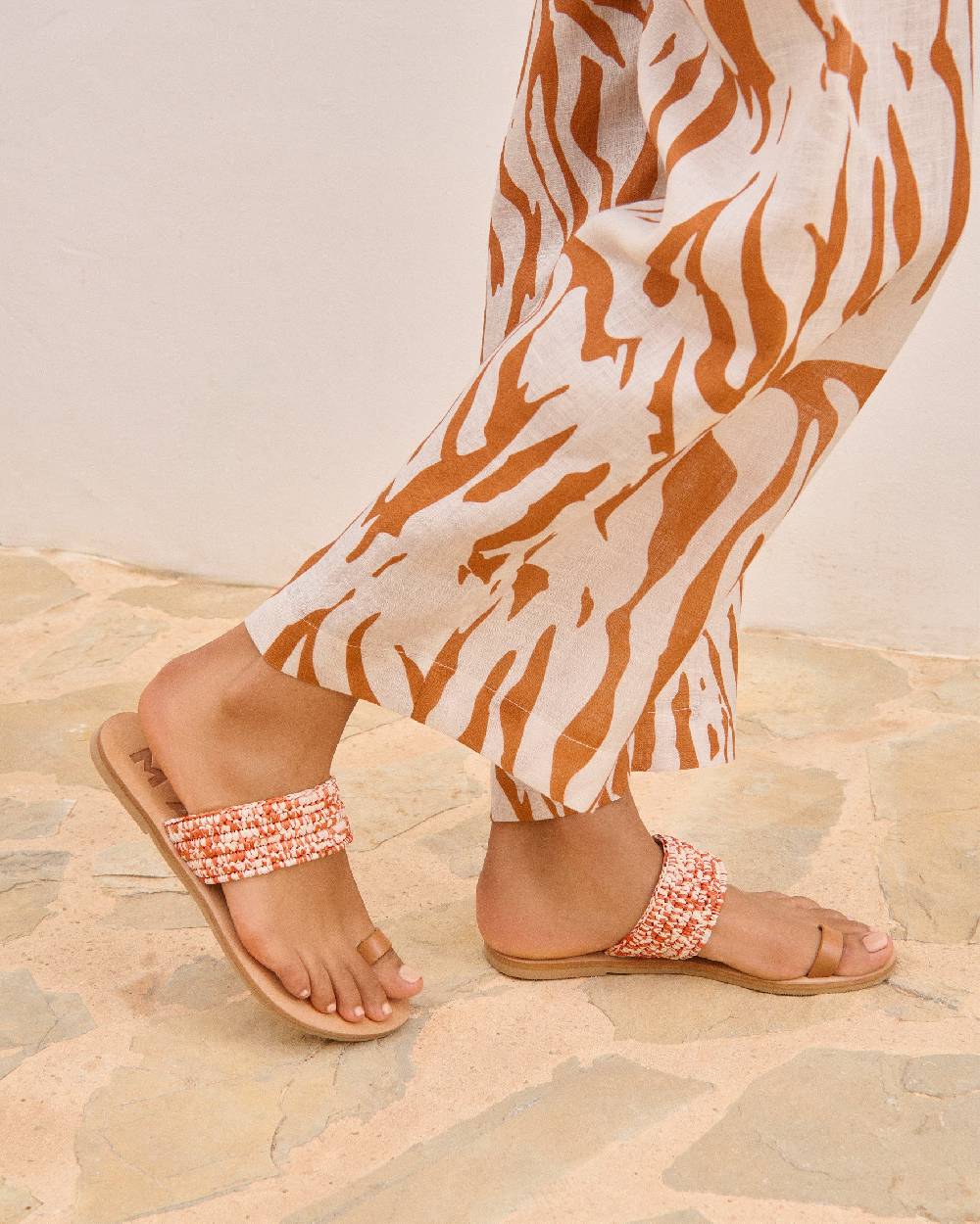Manebí Raffia \u0026 Leather|Toe Ring Sandals - Orange Rust \u0026 Natural Mélange I Più Venduti