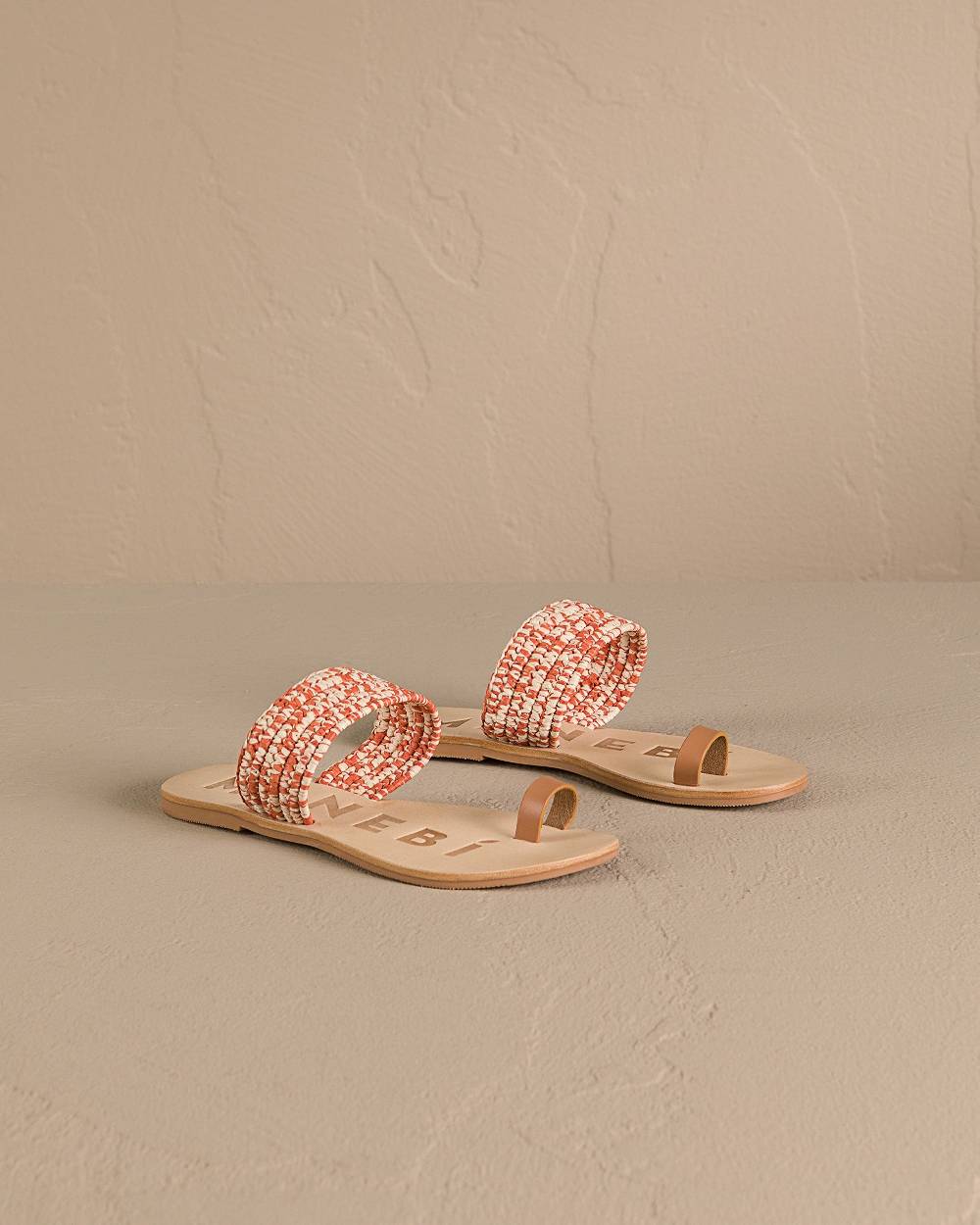 Manebí Raffia \u0026 Leather|Toe Ring Sandals - Orange Rust \u0026 Natural Mélange I Più Venduti