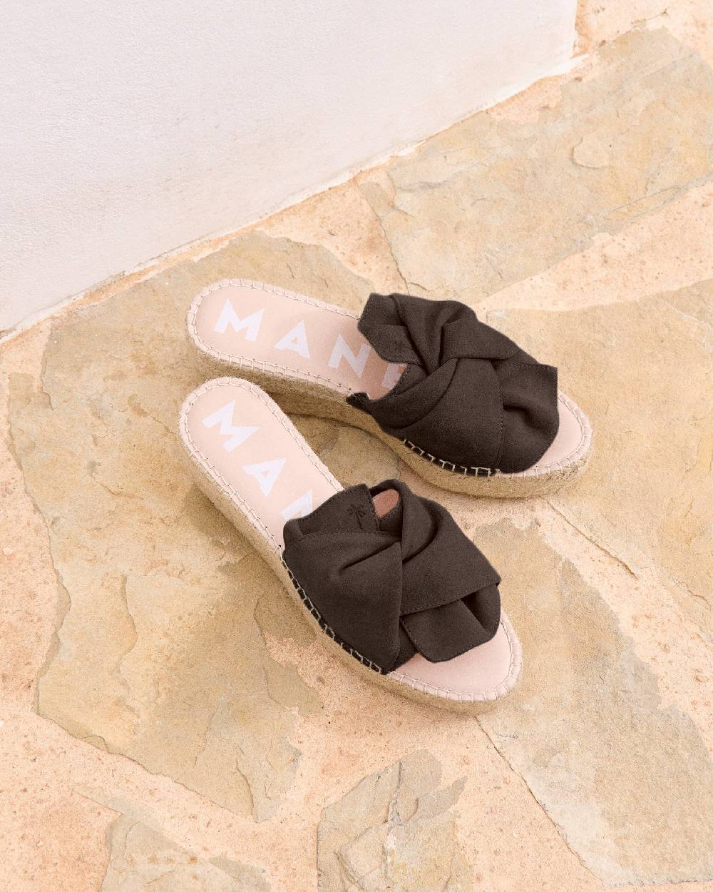 Manebí Soft Suede Platforms With Knot - Cocoa Negozio