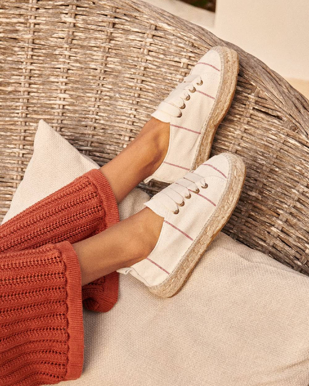 Manebí Woven Canvas|Lace-Up Espadrilles - Red Micro Stripes On Beige Smaltimento dello stoccaggio