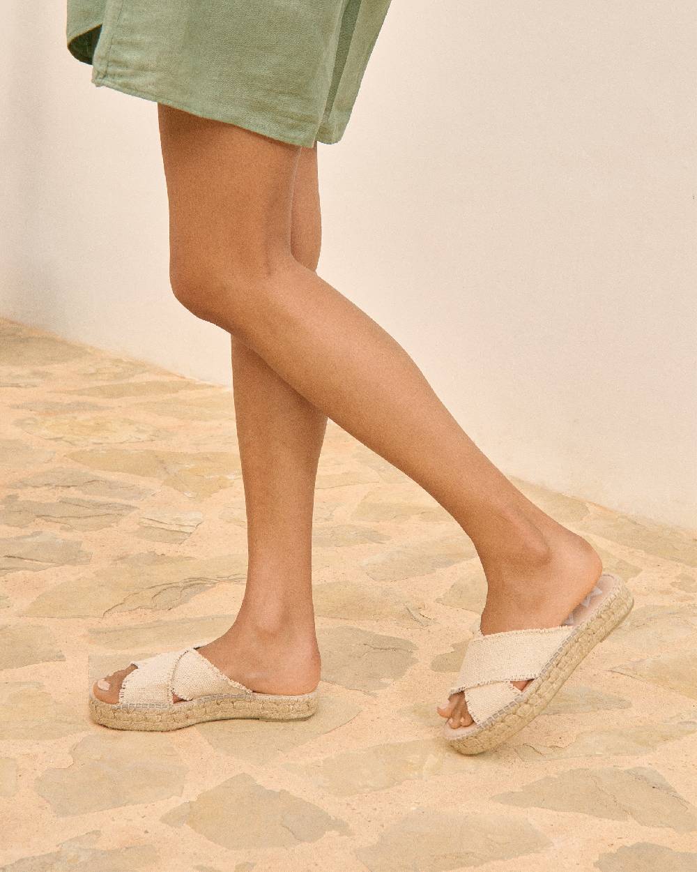 Manebí Coarse Woven Canvas Crossed Bands|Double Sole Sandals - Natural Offerta migliore