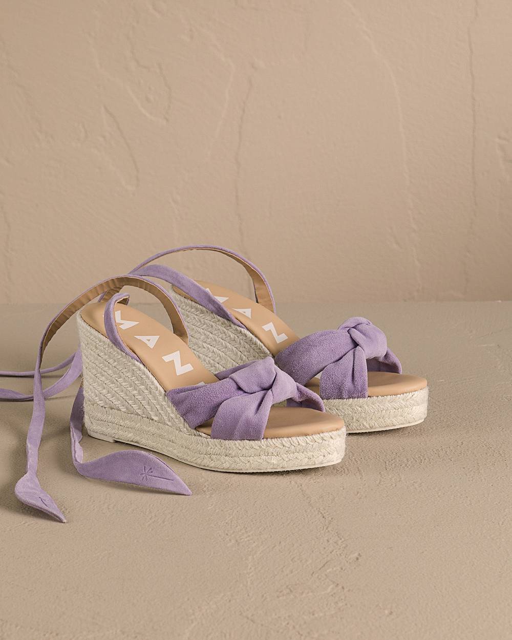 Manebí Soft Suede Wedge Espadrilles|With Knot - Wisteria Lilac Offerta temporanea