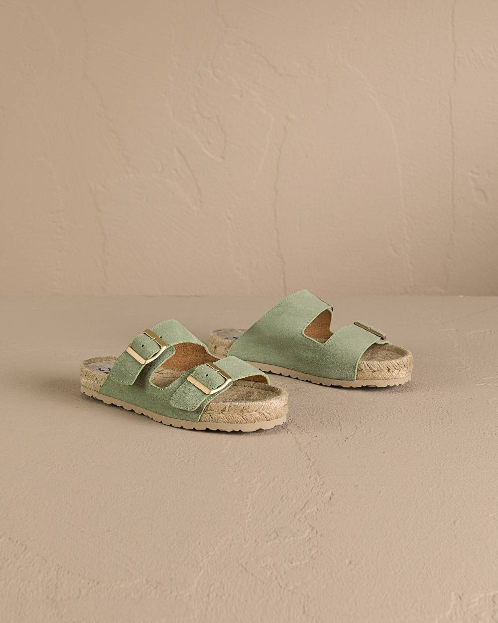 Manebí Suede Nordic Sandals - Sage Offerte stagionali