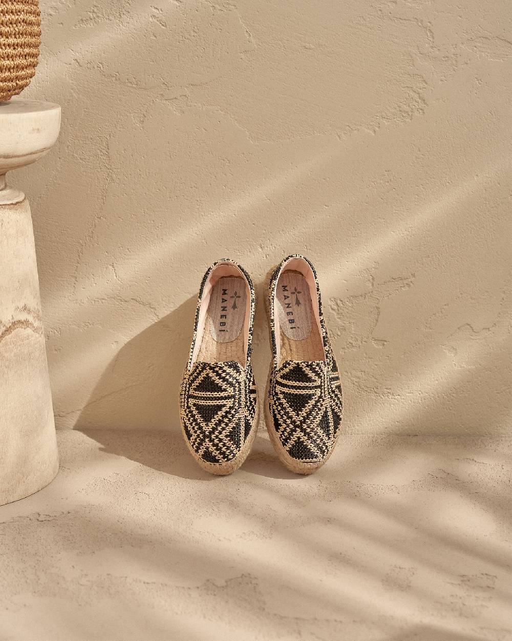 Manebí Raffia Pattern Double Sole Espadrilles - Yucatán Black Triangles On Natural Prezzo di fabbrica