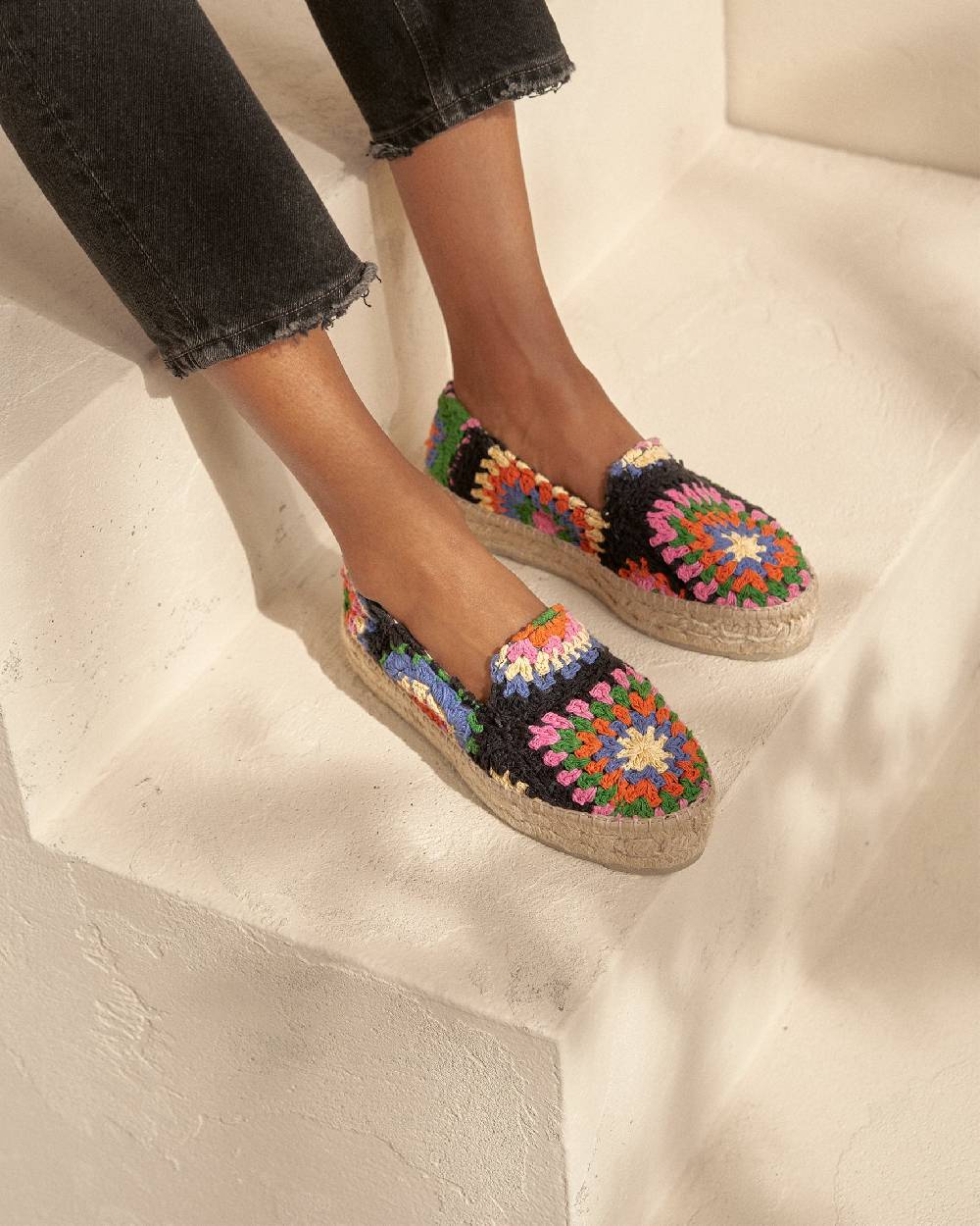 Manebí Cotton Crochet Double Sole Espadrilles - Yucatán Orange And Pink On Black Vendite stagionali