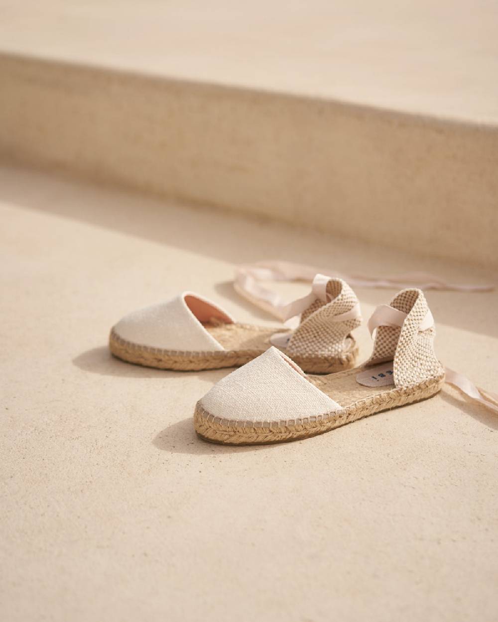 Manebí Organic Hemp Flat Valenciana Espadrilles - La Havana White Offerta Pasqua