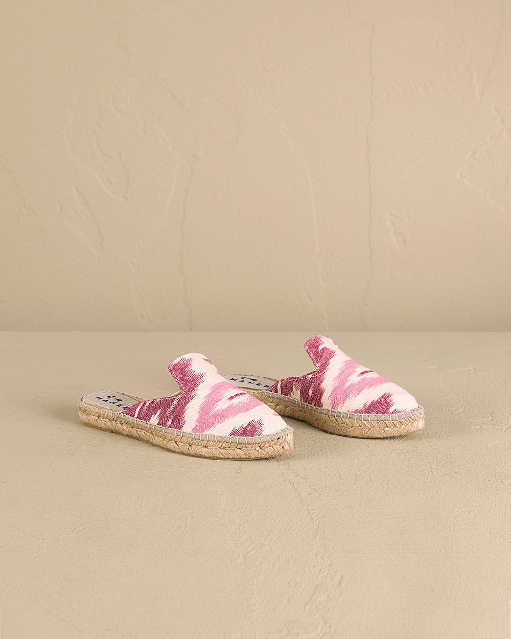 Manebí Dyed Cotton Mules - Tulum Pink And White Ikat Liquidazione