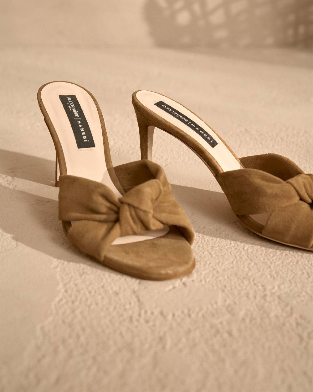 Manebí Sophie Suede Mule Heels - Knot Brown Prezzo basso