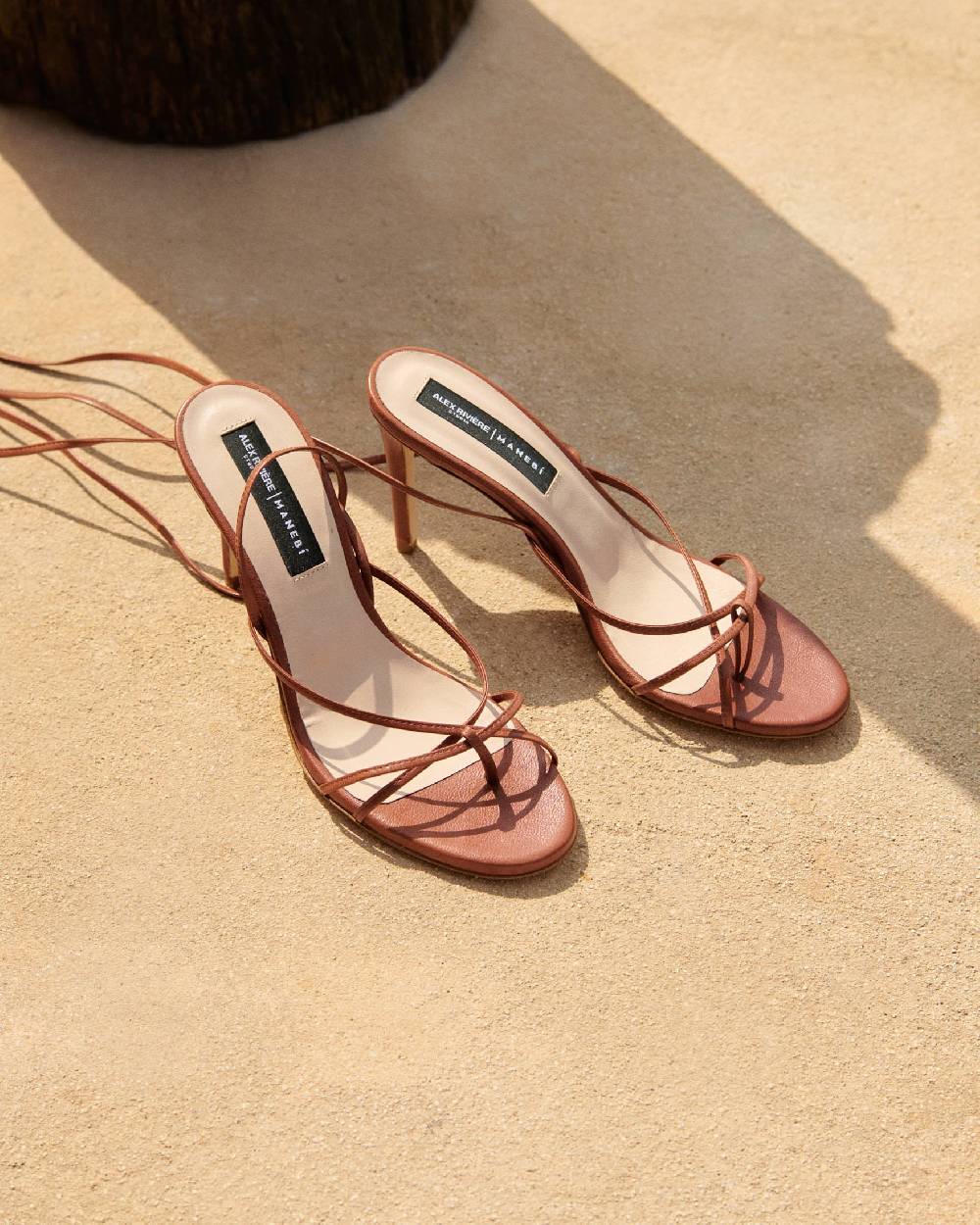 Manebí Alex Leather Heels - Thongs Brown Promozione temporanea