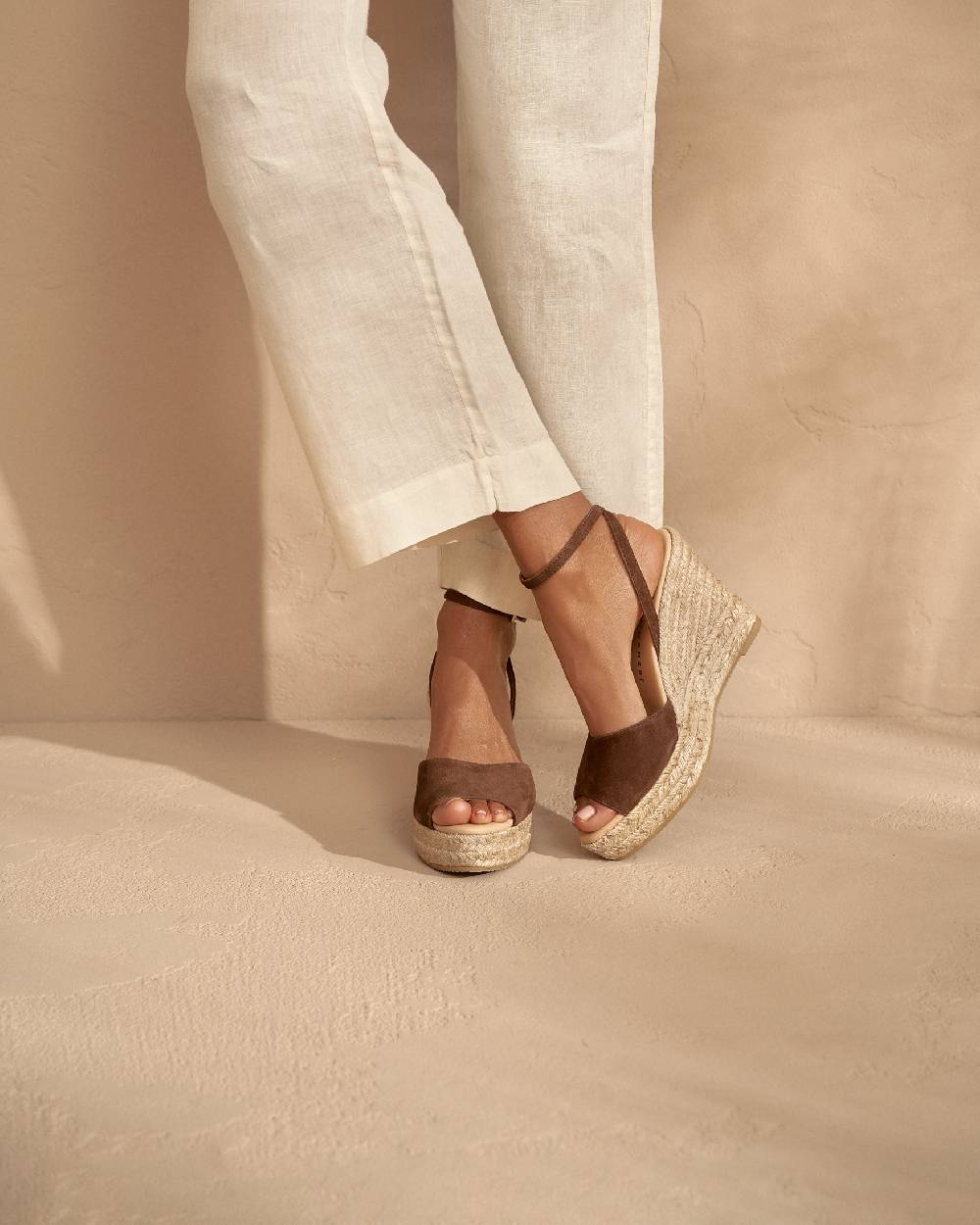 Manebí Viky Soft Suede Open Toe|Wedge Espadrilles - Tobacco Fino al 55% di sconto