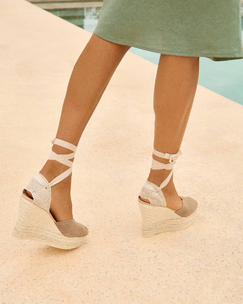 Manebí Soft Suede Heart-Shaped|Wedge Espadrilles - Hamptons Vintage Taupe 50% di sconto con spedizione gratuita