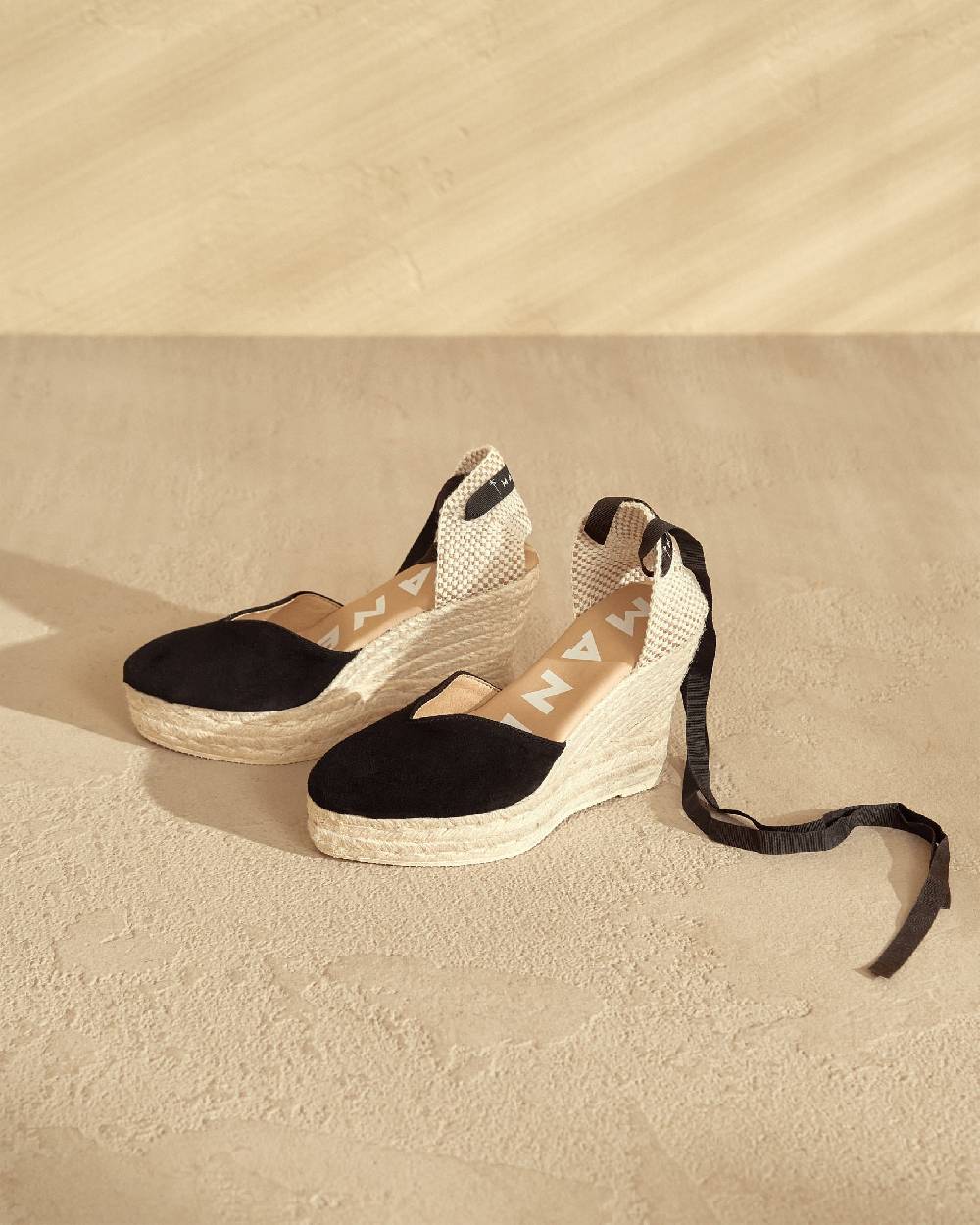 Manebí Soft Suede Heart-Shaped|Wedge Espadrilles - Hamptons Black Trasporto libero internazionale