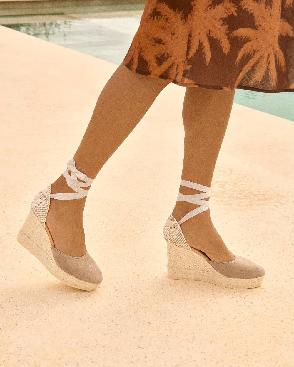 Manebí Soft Suede Wedge Espadrilles - Hamptons Vintage Taupe 50% di sconto per tempo limitato