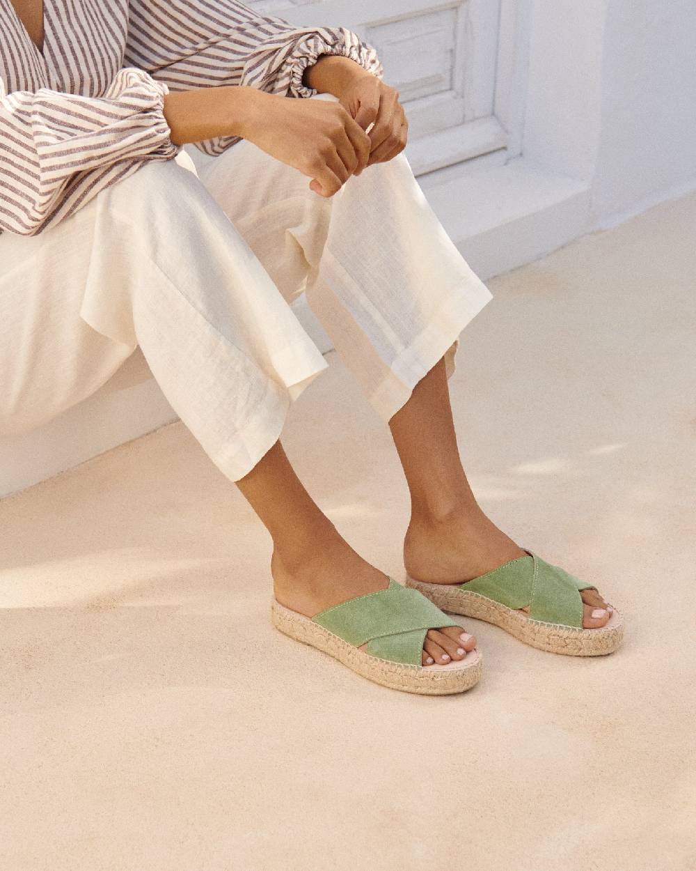 Manebí Suede Double Sole|Crossed Bands Sandals - Hamptons Sage Offerta