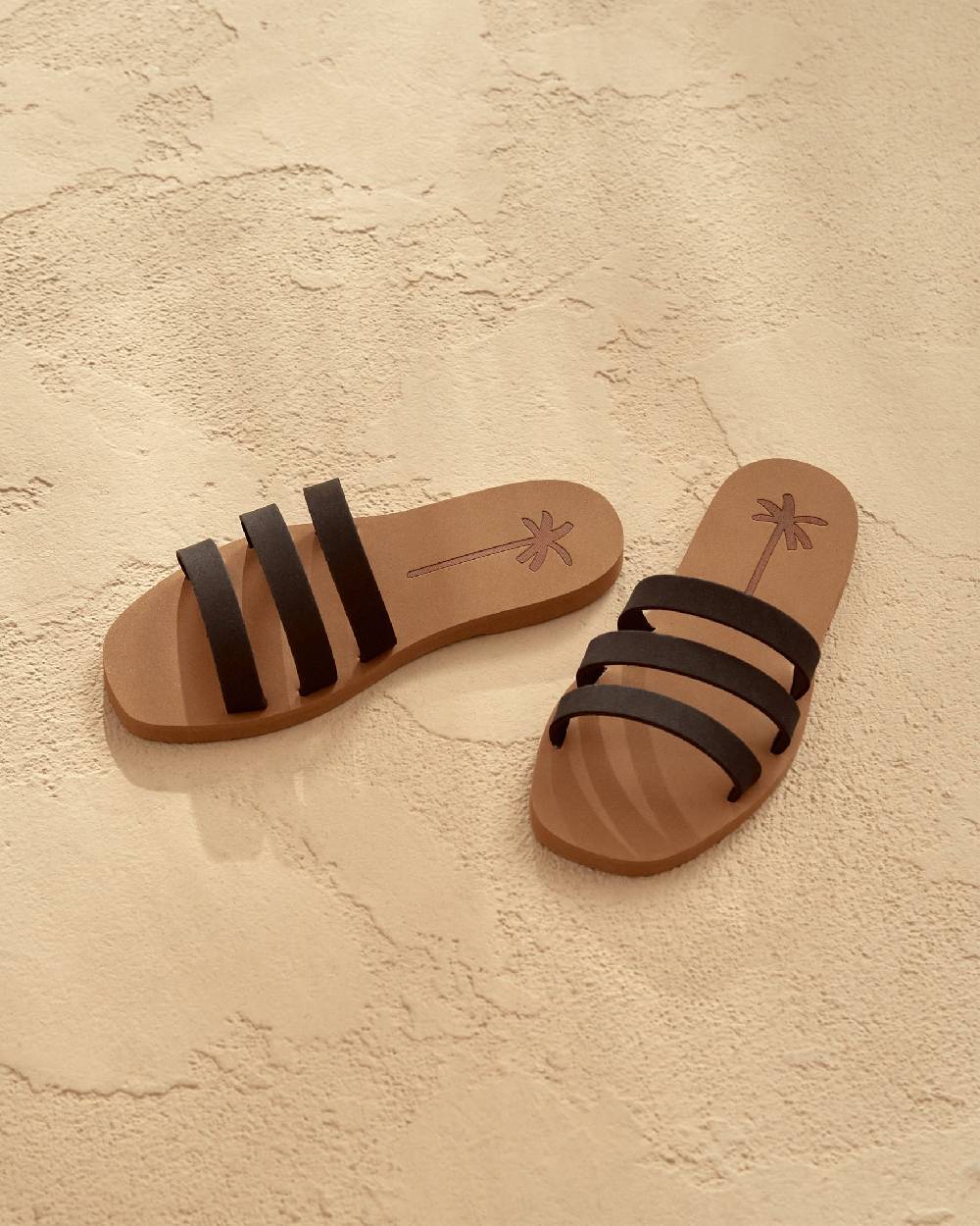 Manebí Eva Swim Sandals - Honolulu Black Cuero Vendita Economica