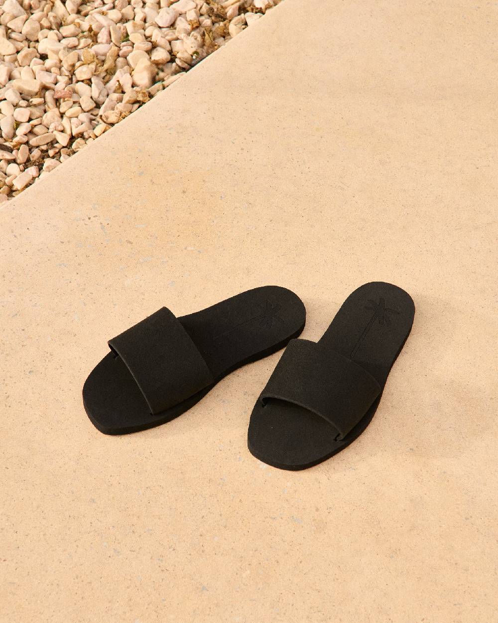 Manebí Eva Swim Sandals - Honolulu Black Negozio