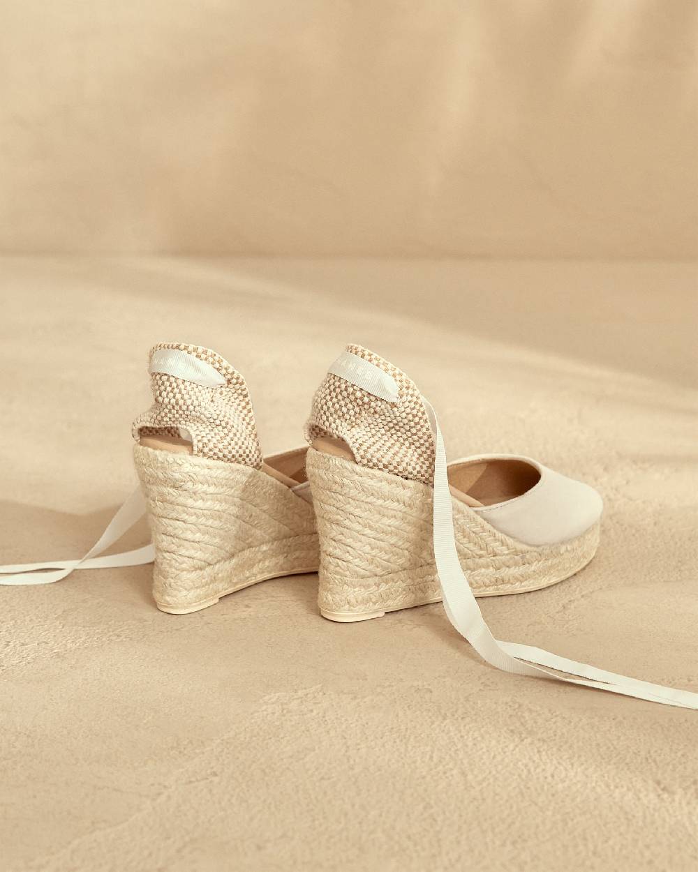 Manebí Soft Suede Wedge Espadrilles - Love White Moda