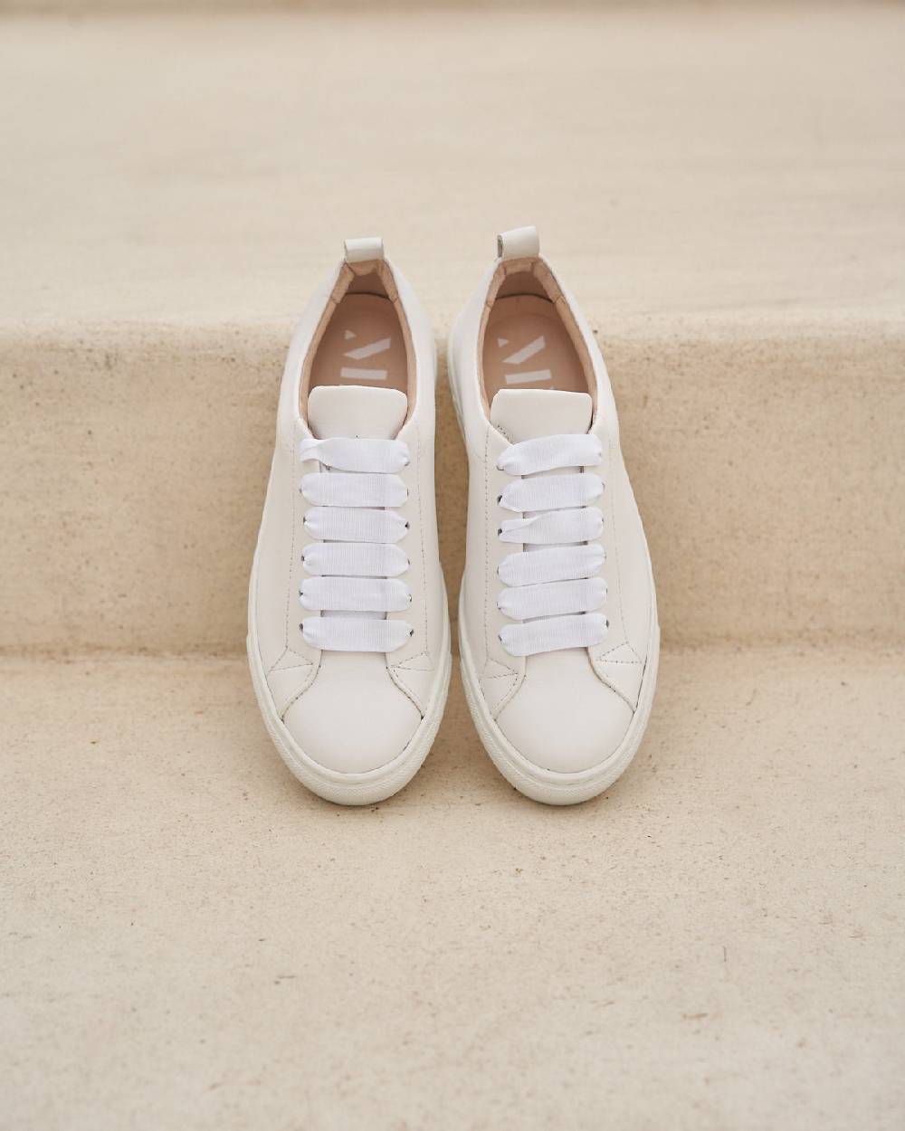 Manebí Leather Sneakers - Canyon Off White Flash Sale