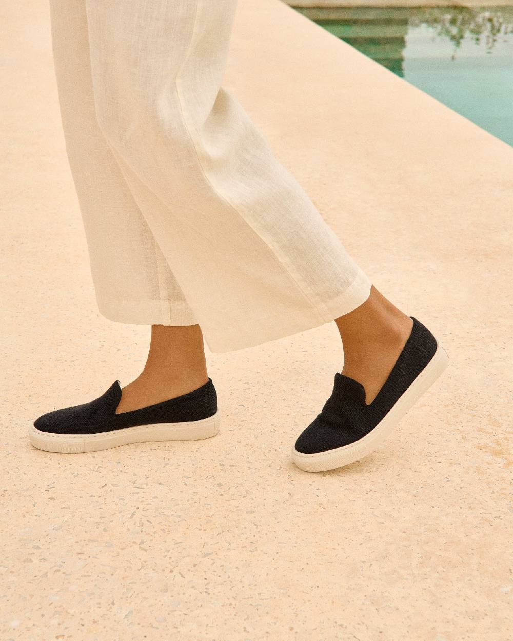 Manebí Organic Hemp Slip-On - La Havana Black Cyber Monday