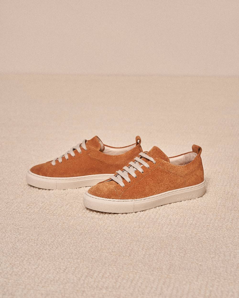 Manebí Suede Sneakers - Hamptons Cuero Offerta San Valentino