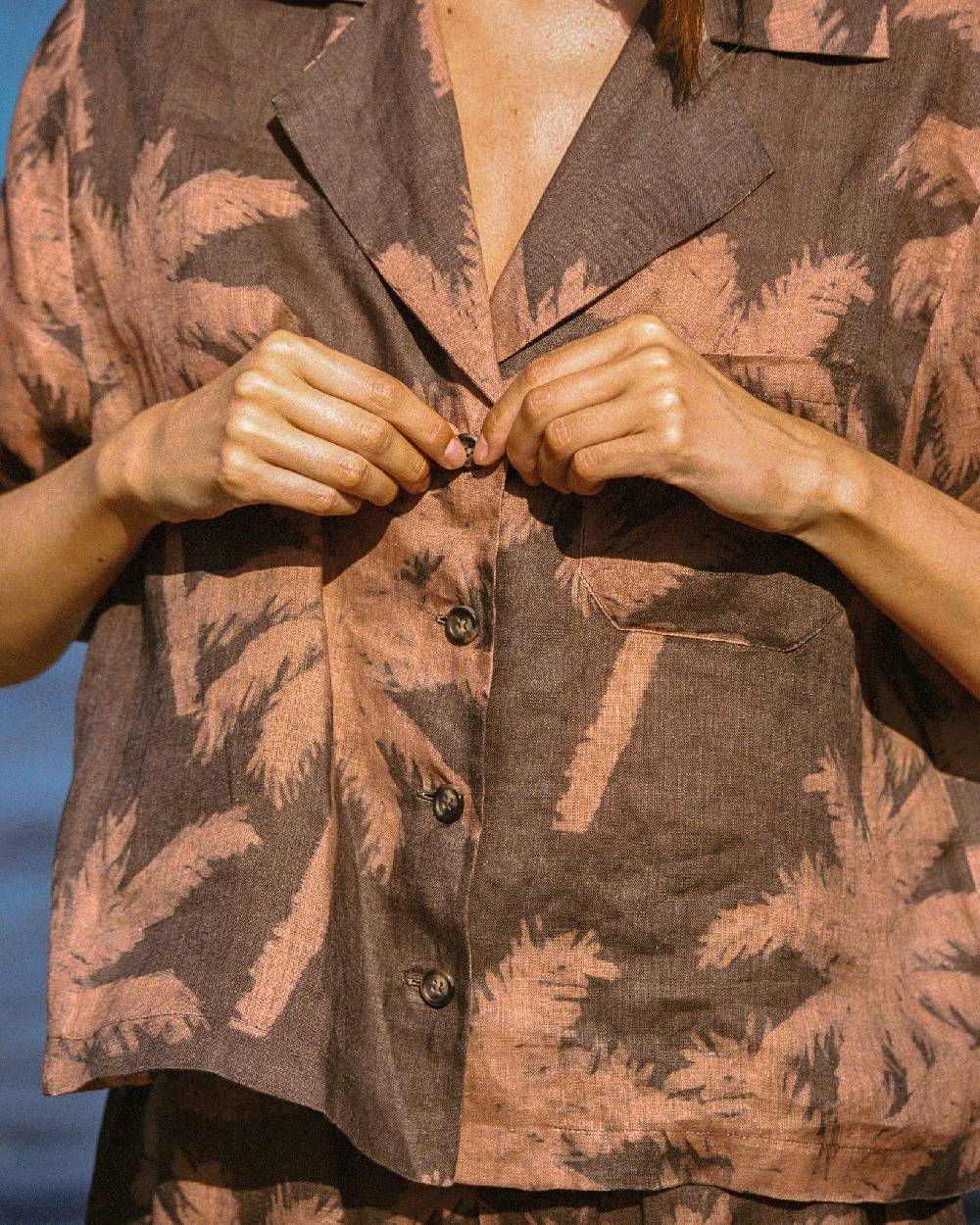 Manebí Printed Linen Cumana Shirt - Cocoa And Orange Rust Maxi Palm Offerta temporanea