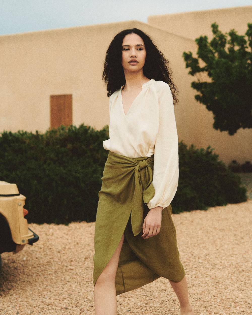 Manebí Linen Milos Shirt - Puffed Sleeves Eggnog Bestseller