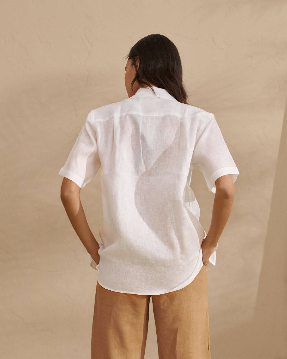 Manebí Bowling Linen Shirt - Havana White Comprane uno, ottenene uno gratis