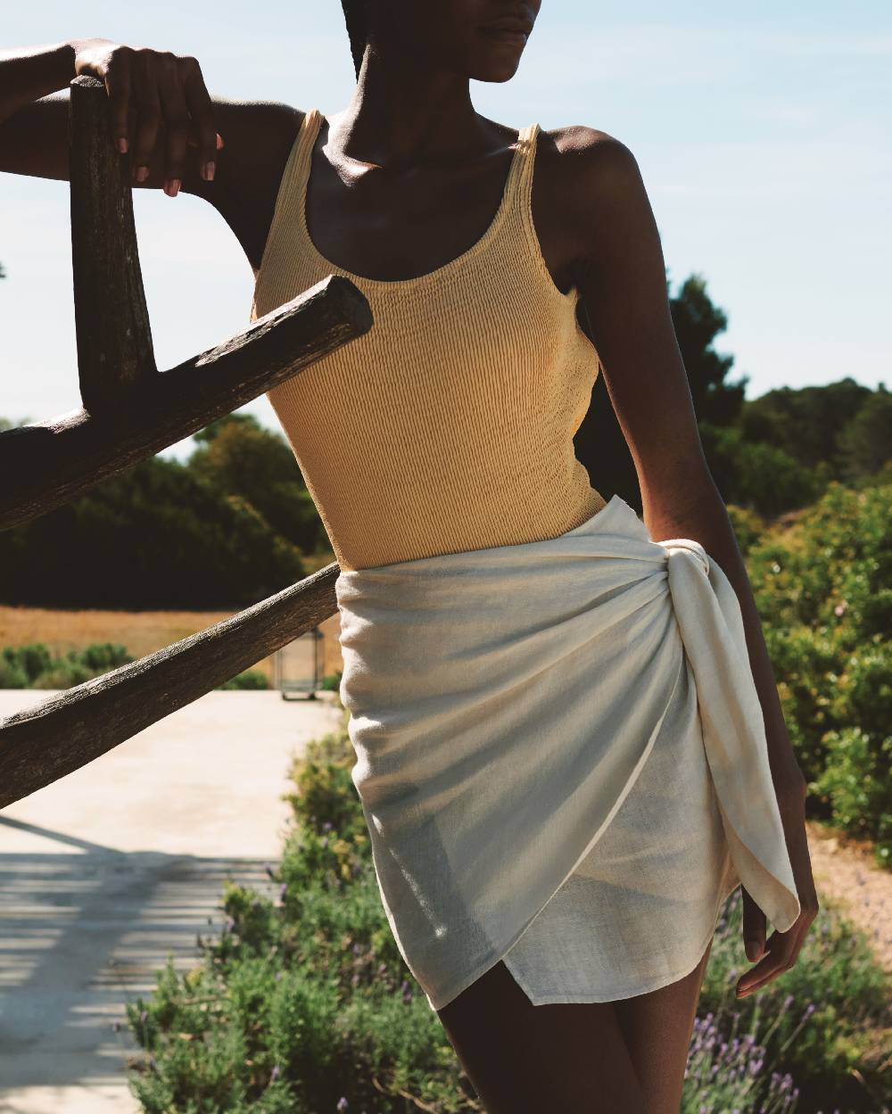 Manebí Linen Fortaleza Skirt - V-Vent Eggnog Fino al 50% di sconto