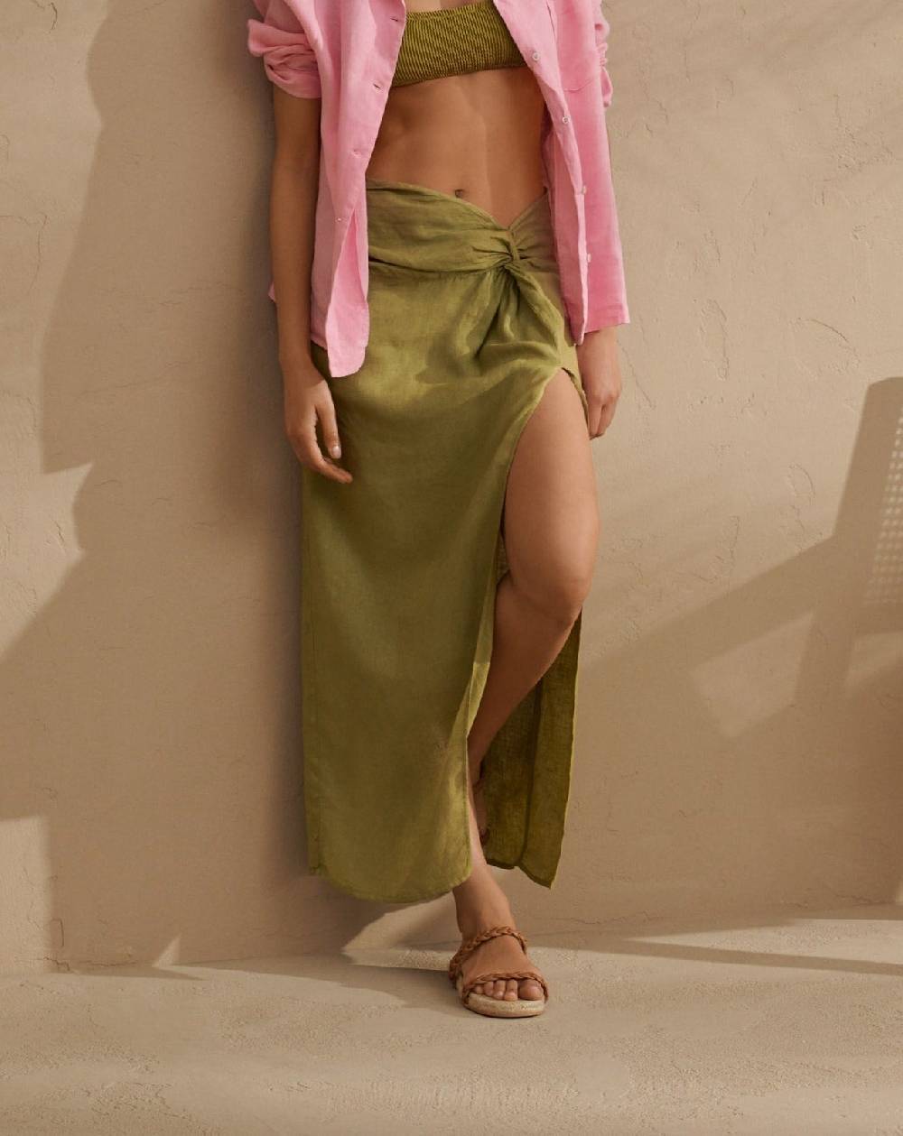 Manebí Linen Trancoso Skirt - With Lateral Slit Kaki Green Fino al 55% di sconto