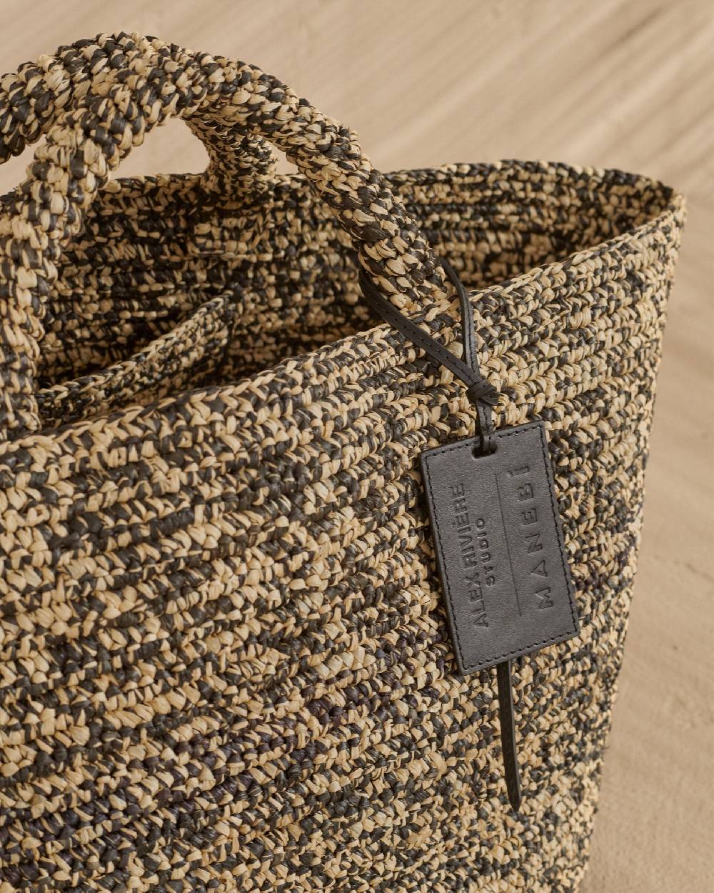 Manebí Panier Raffia Bag - Woven Raffia Natural and Black Melange Prezzo basso