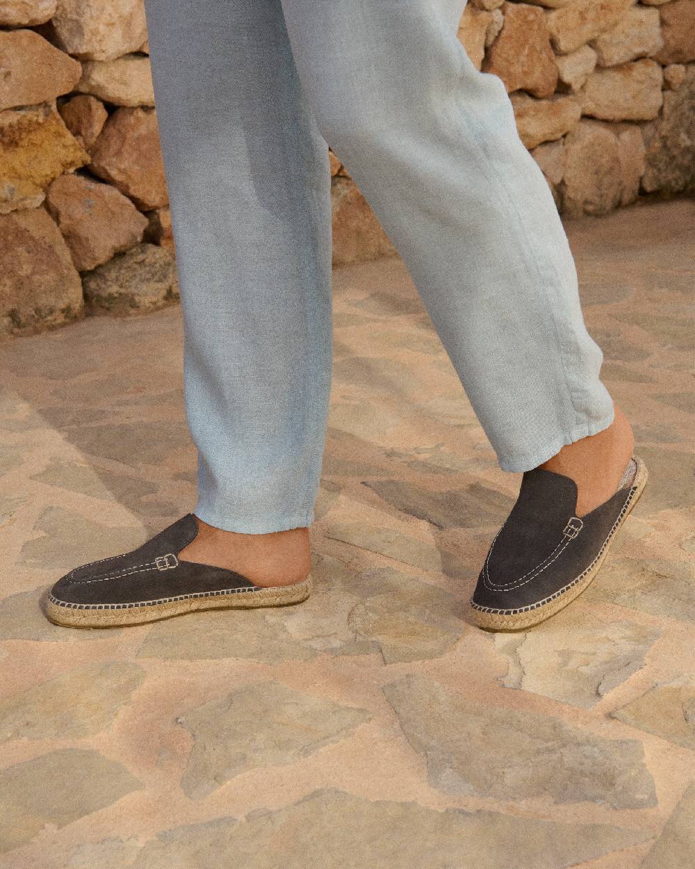 Manebí Mocassini Sabot Traveler - Hamptons - Carbon Grey Ultimo giorno
