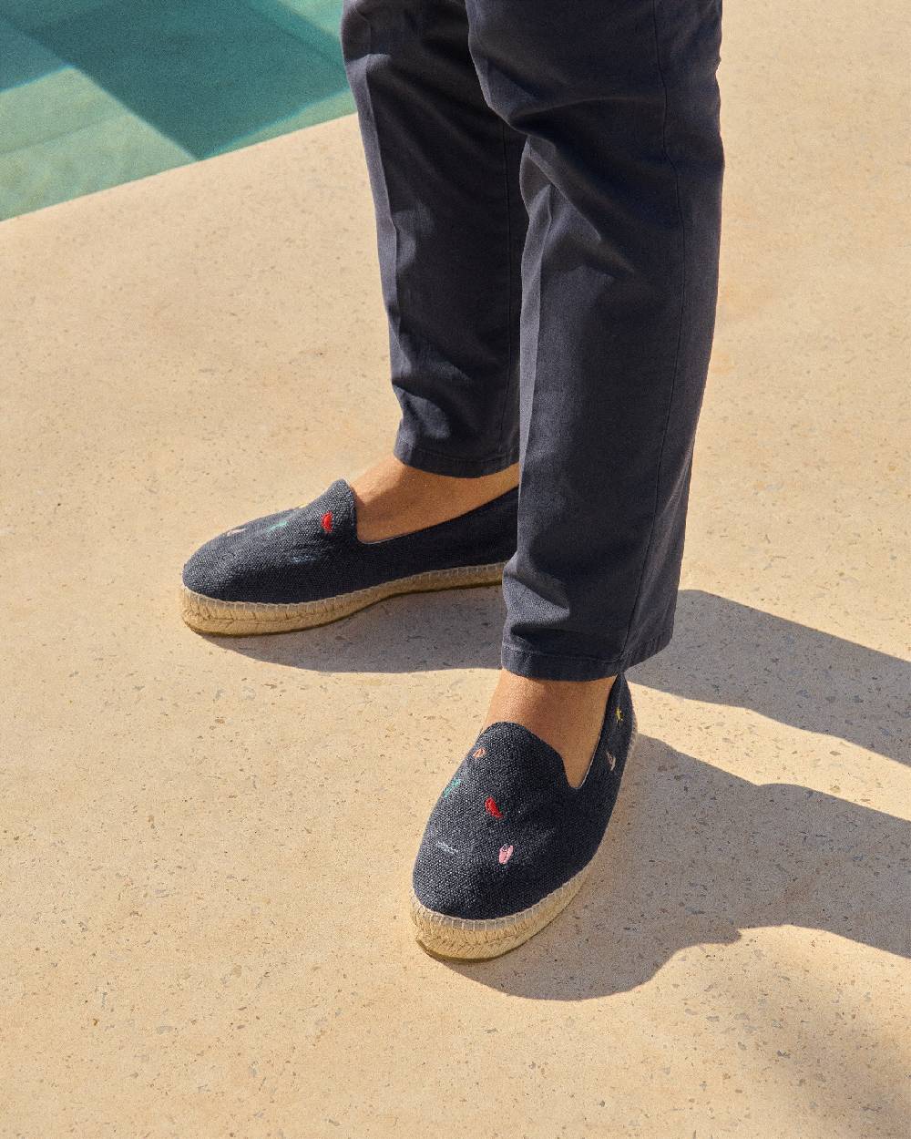 Manebí Espadrillas flat in canapa biologica con ricami - Palm Springs - Navy \u0026 Multicolor Summer Stickers Esporta salva
