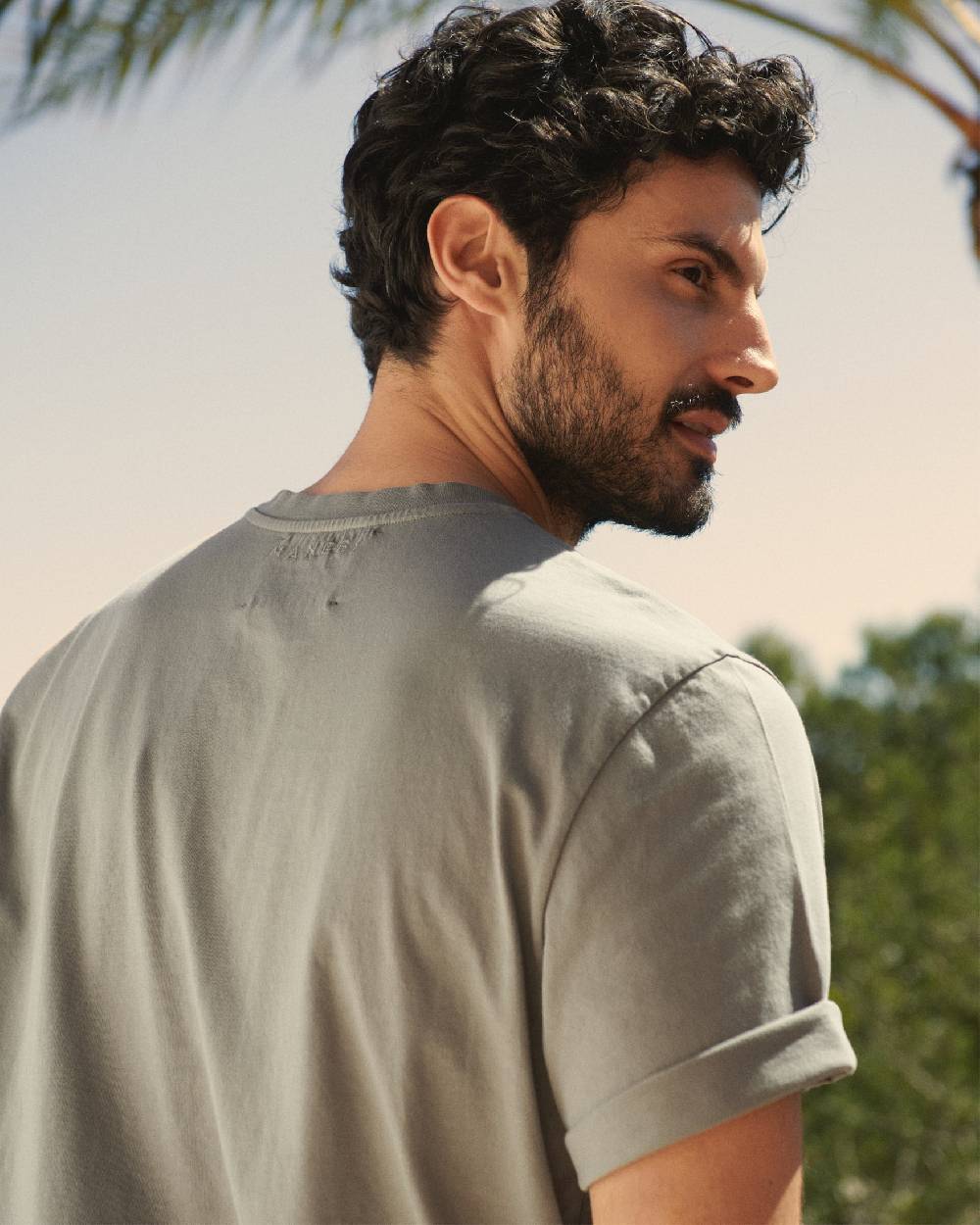 Manebí Jersey L. A. T-Shirt - Embroidered Mud Matching Palm And Back Logo Embroidery Spedizione gratuita