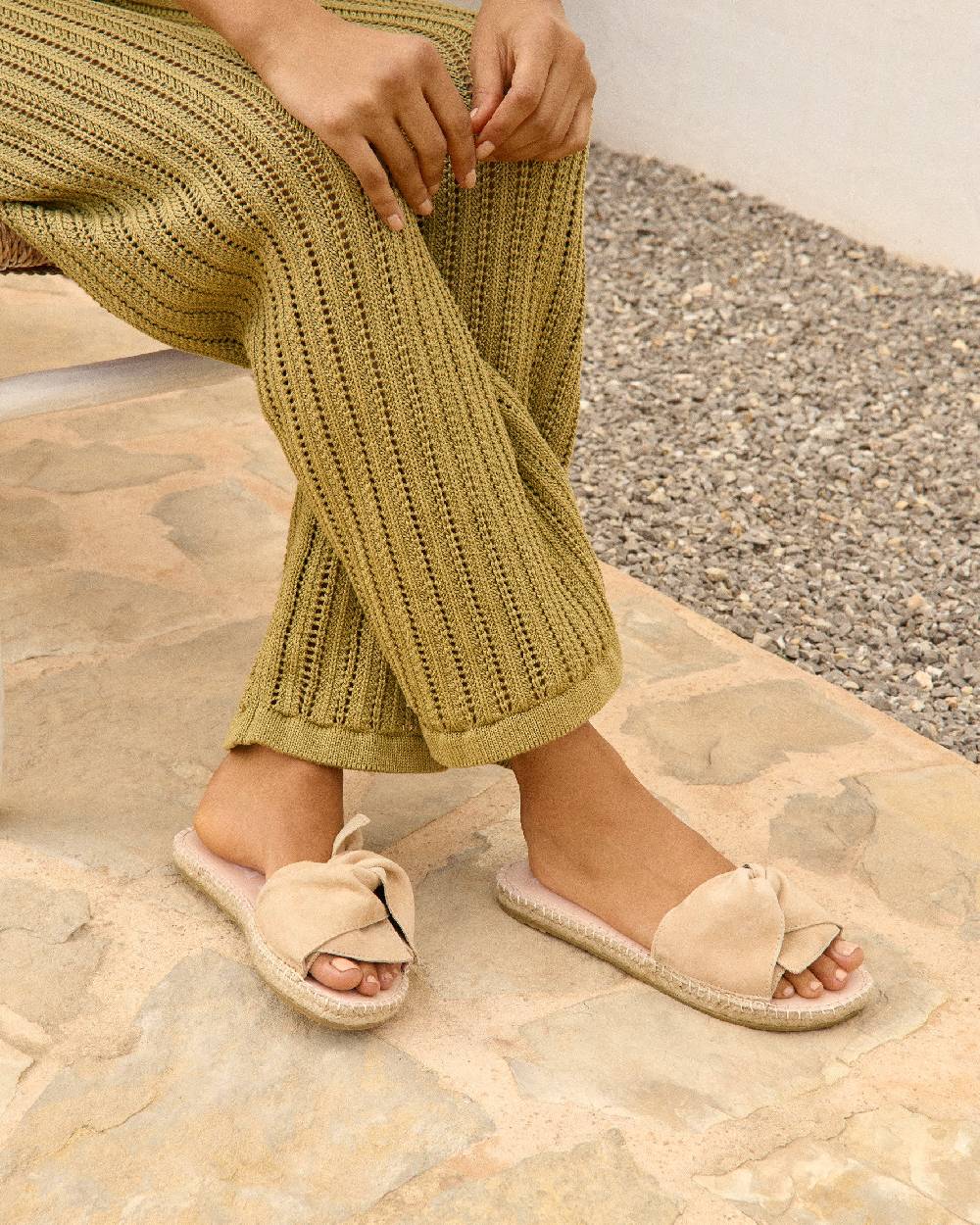 Manebí Soft Suede Sandals With Knot - Hamptons Champagne Beige Offerta esclusiva