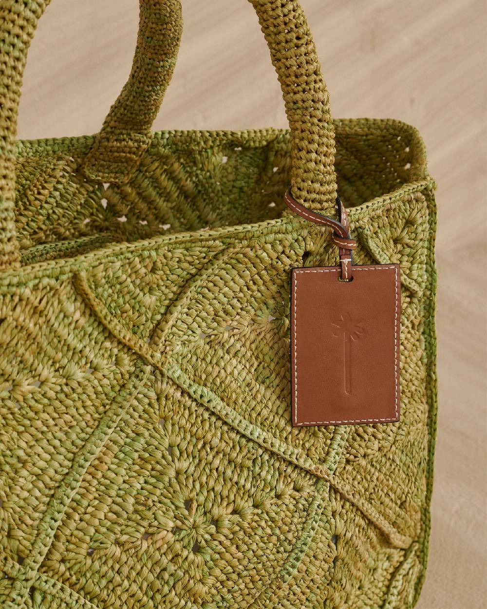 Manebí Raffia Crochet Sunset Bag Large - Leather Tag Kaki Comprane uno, ottenene uno gratis